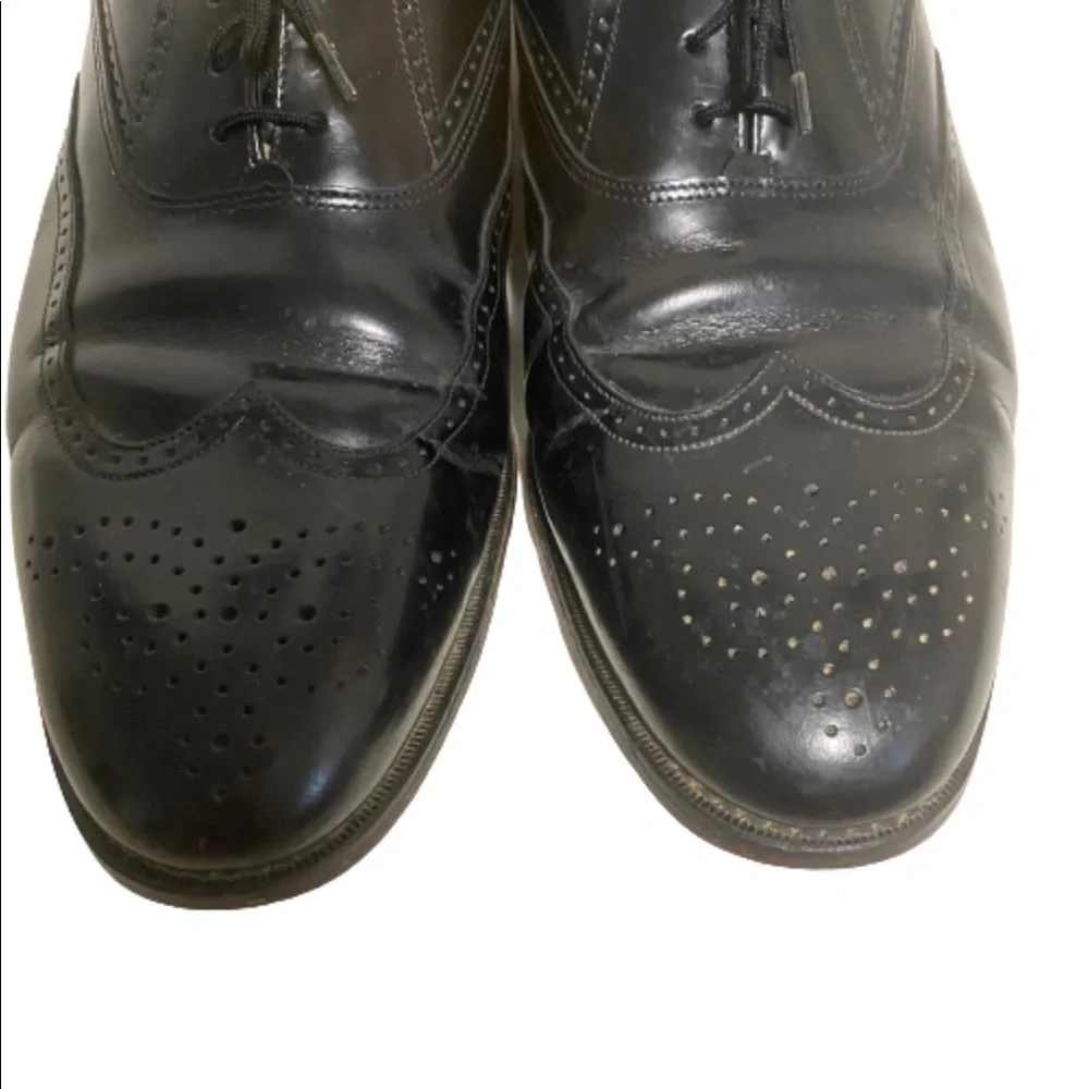 J Murphy by Johnston & Murphy wingtip dress shoes size 11